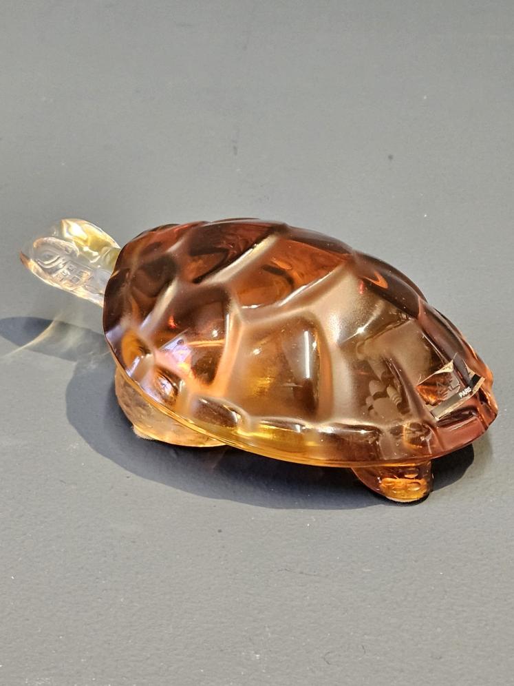 Large Lalique Opalescent Amber Turtle  - Image 6