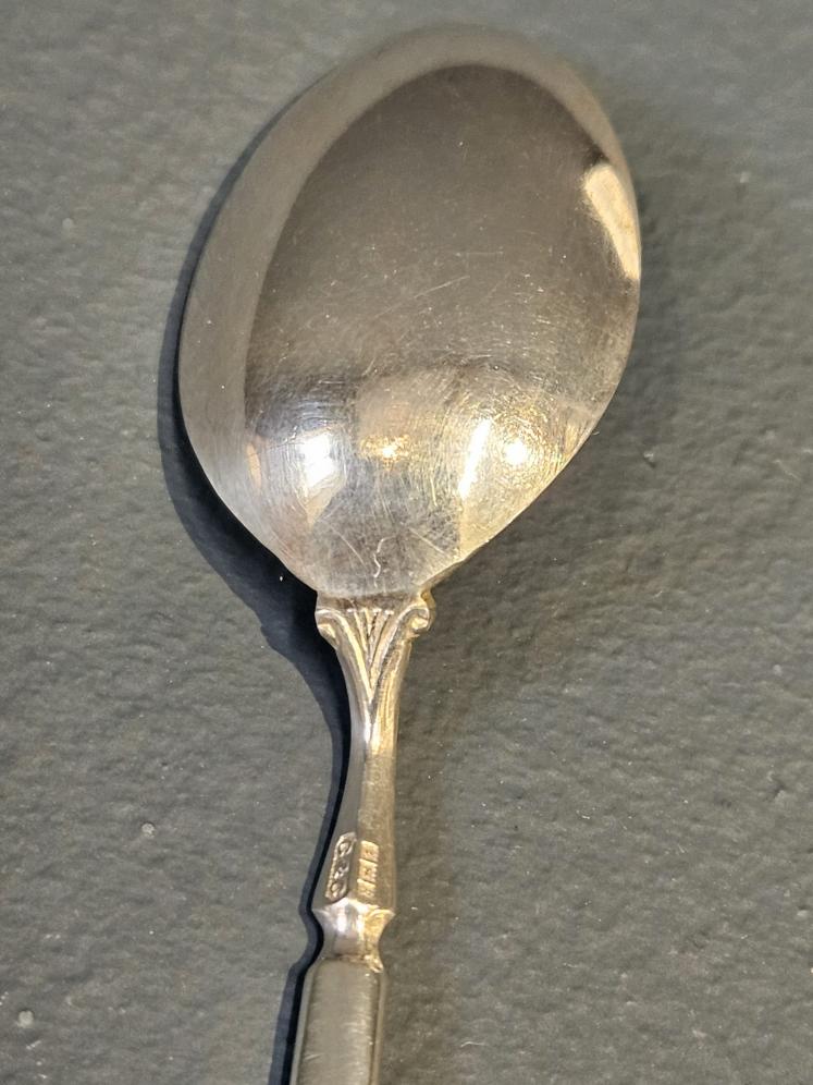 Set of Six Edwardian Silver Coffee Spoons - Image 3