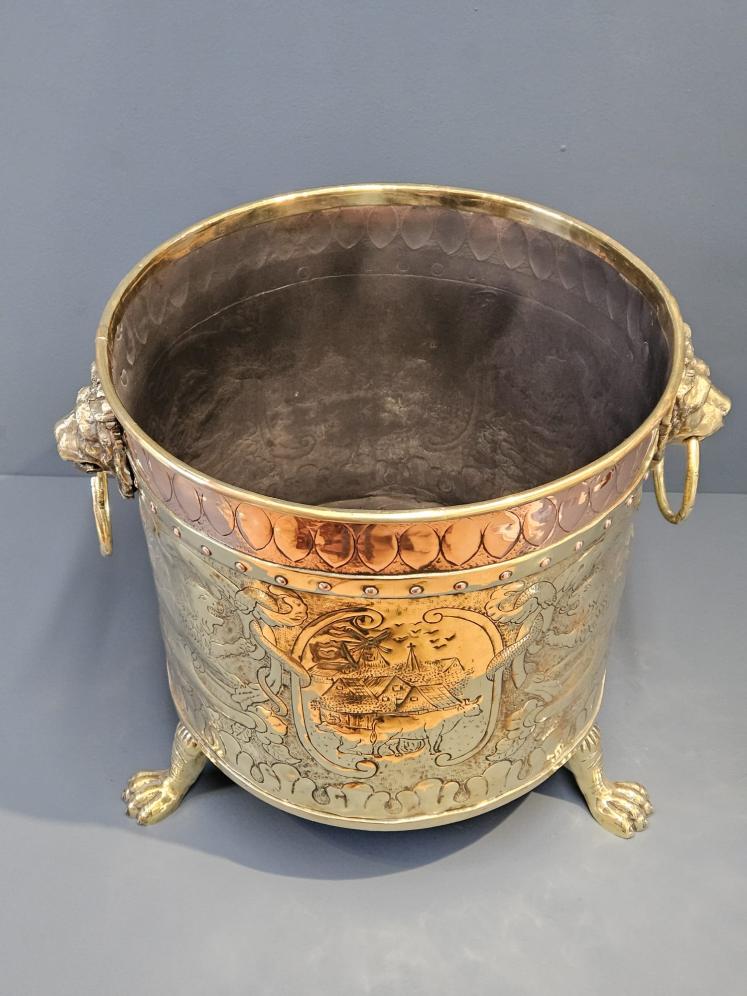 Superb Victorian Embossed Brass Log Bin with Copper Band - Image 8