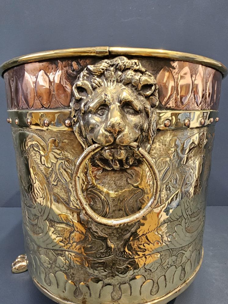 Superb Victorian Embossed Brass Log Bin with Copper Band - Image 6