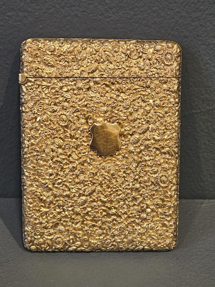Victorian Embossed Floral Silver Gilt Card Case by George Unite - Image 3