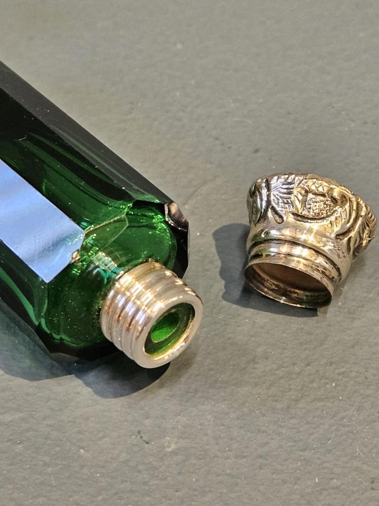 Victorian Emerald Glass Scent and Smelling Salts Bottle - Image 5