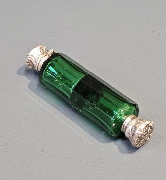 Victorian Emerald Glass Scent and Smelling Salts Bottle - Image