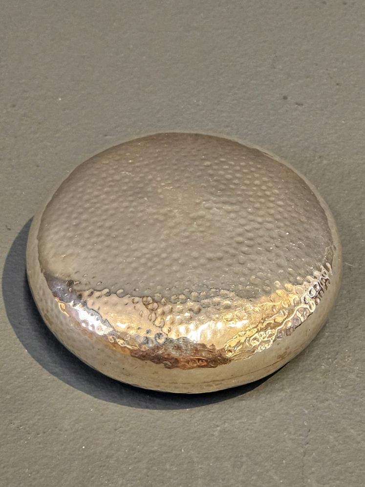 Planished Silver Squeeze Tobacco Pebble - Image 5