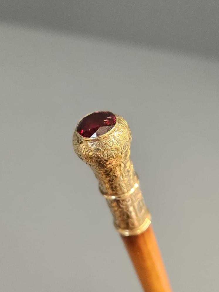 Victorian Swagger Stick with 15ct Gold Mount Inset with a Ruby - Image 3