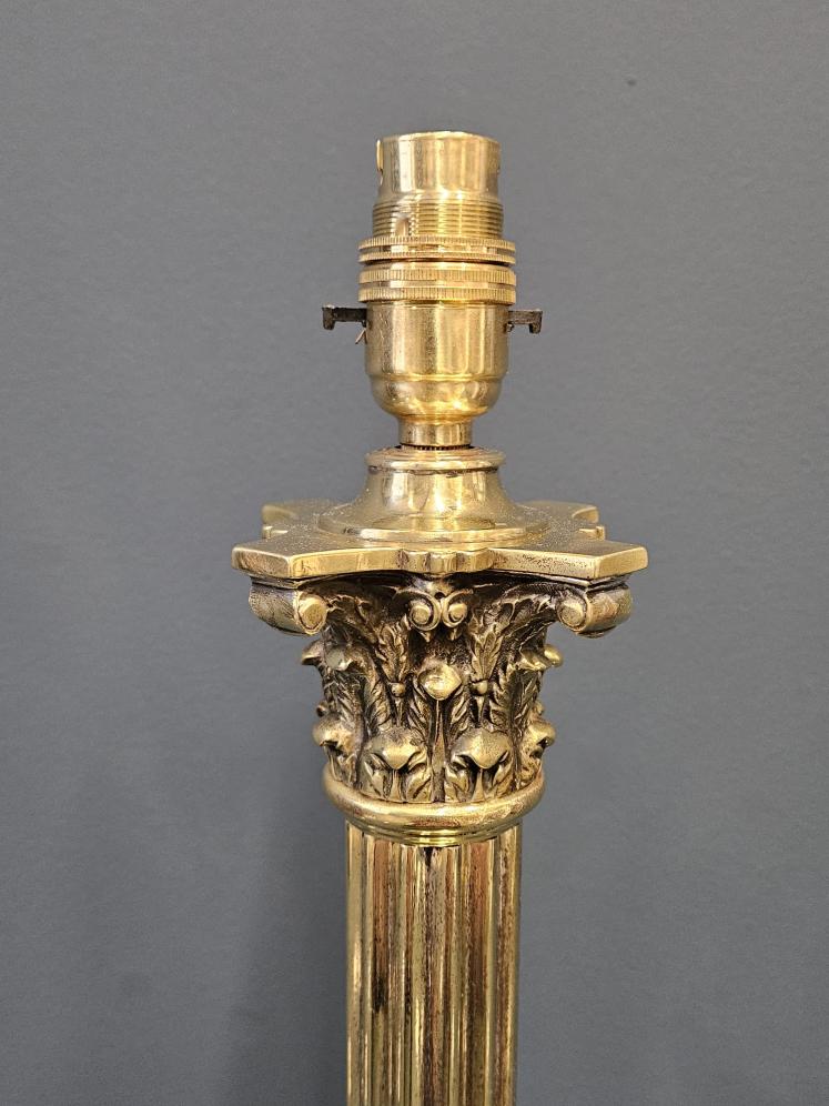 Victorian Brass Corinthian Column Table Lamp - Image 3