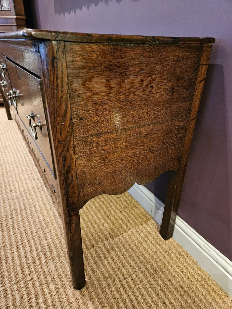 George III Oak Four Drawer Dresser - Image 5