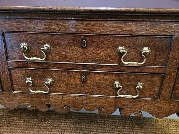 George III Oak Four Drawer Dresser - Image 3
