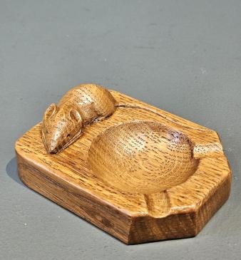 Thompson of Kilburn Mouseman Ash or Pin Tray