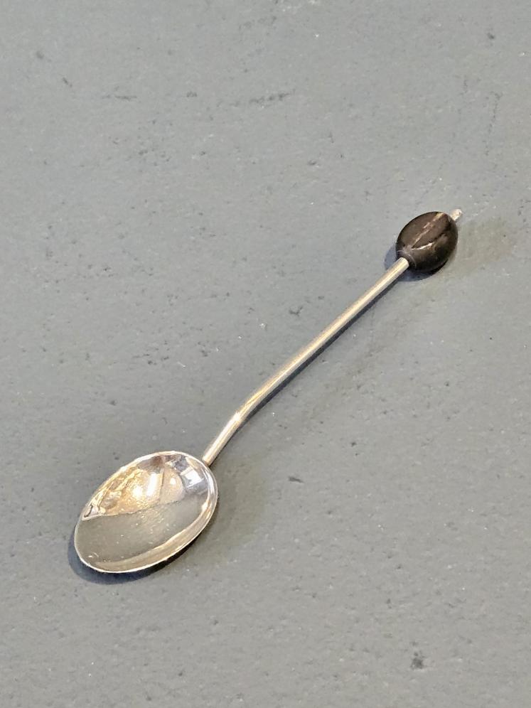 Set of 6 George V Coffee Bean Silver Coffee Spoons - Image 4