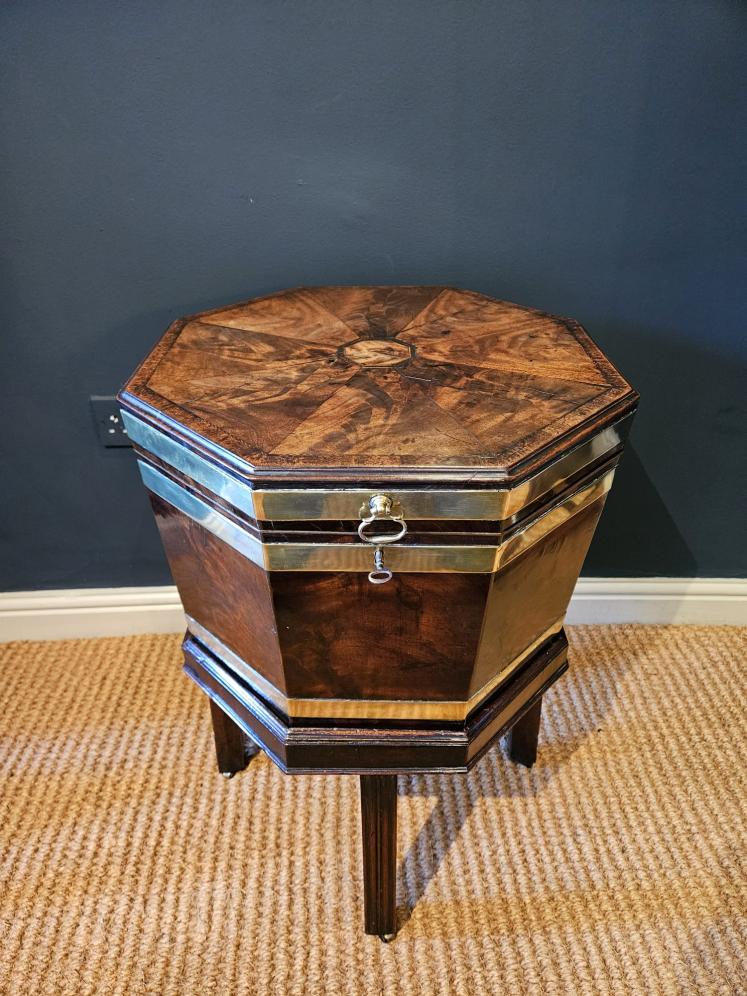 Superb George III Mahogany Brass Bound Wine Cooler with Original Interior - Image 4