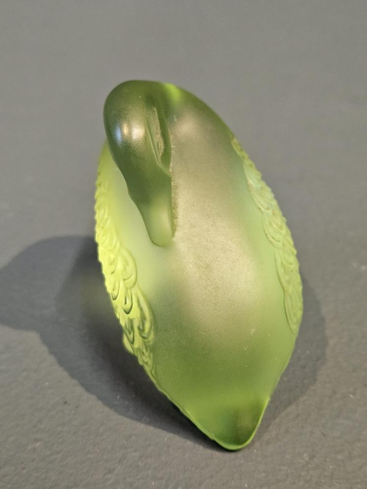 Lalique Green Opalescent Preening Duck - Image 3