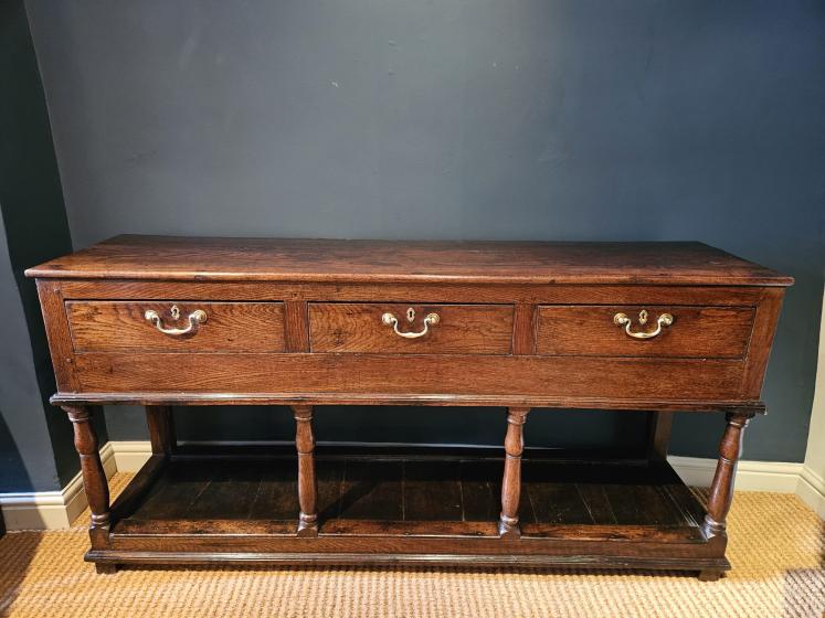 George II Country House Oak Open Pot Board Dresser - Image 1
