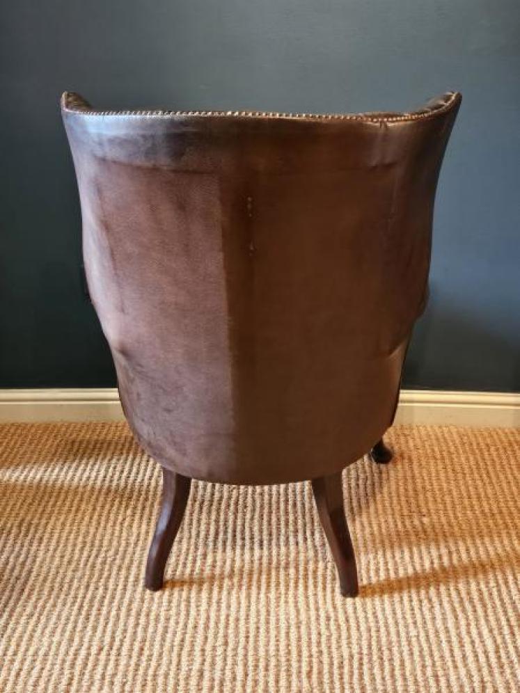 Superb Victorian Leather Button Back Arm Chair  - Image 5