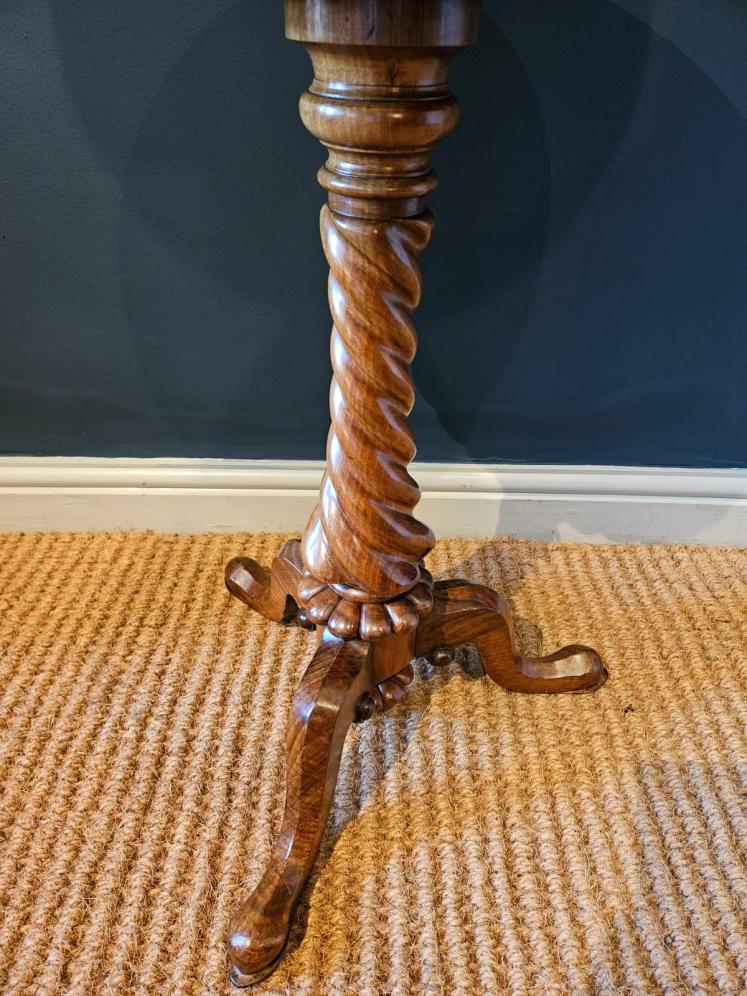 Stylish Early Victorian Burr Walnut Work Table - Image 4