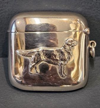 Edwardian Silver Vesta with Retriever Motif - Image