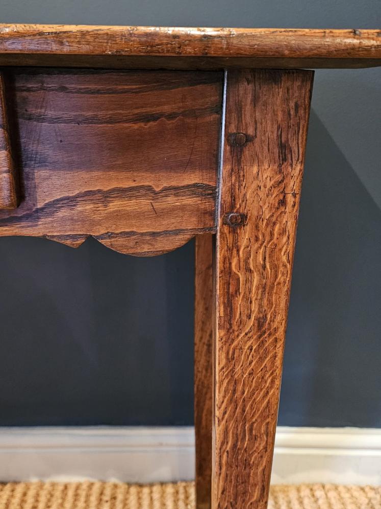 George III Elm Single Drawer Side Table - Image 3