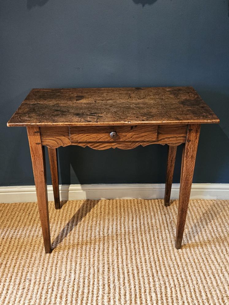 George III Elm Single Drawer Side Table - Image 2
