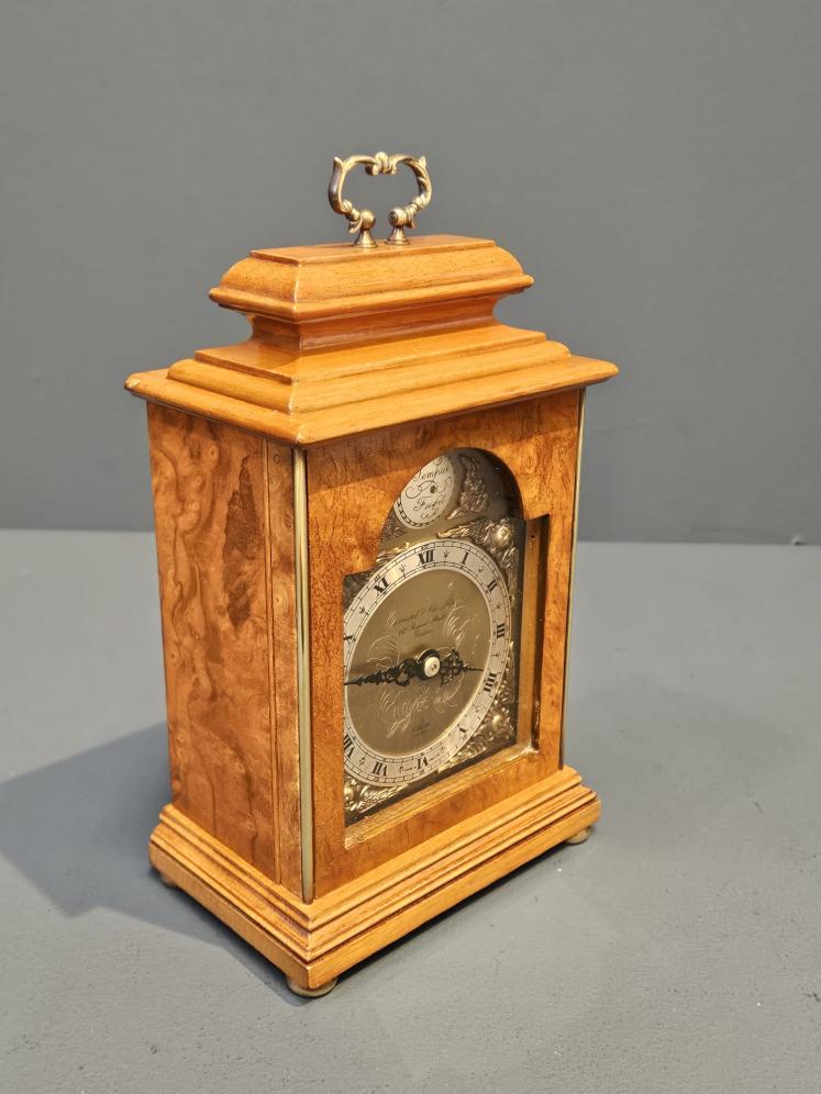 Small 1920' s Walnut Mantel Clock by Elliott - Image 2