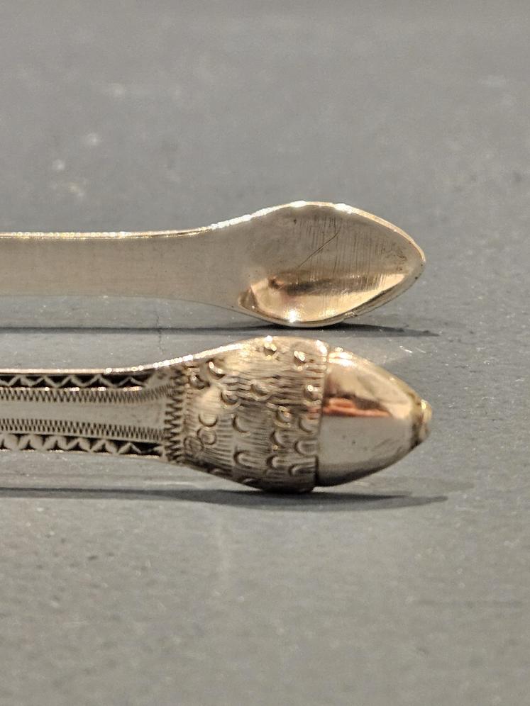 Georgian Silver Acorn Tipped Sugar Tongs By Hester Bateman - Image 6