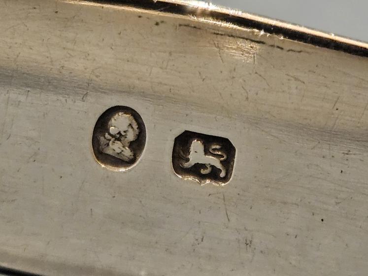 Georgian Silver Acorn Tipped Sugar Tongs By Hester Bateman - Image 2