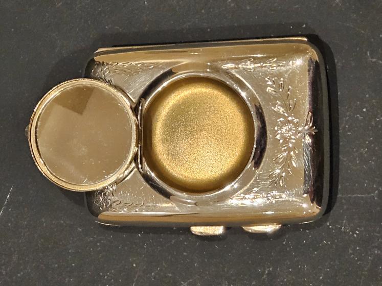 Unusual George V Engraved Silver Cheroot Case & Compact - Image 4