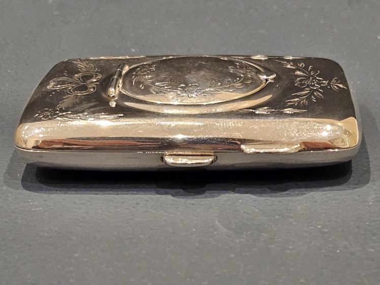 Unusual George V Engraved Silver Cheroot Case & Compact - Image 2