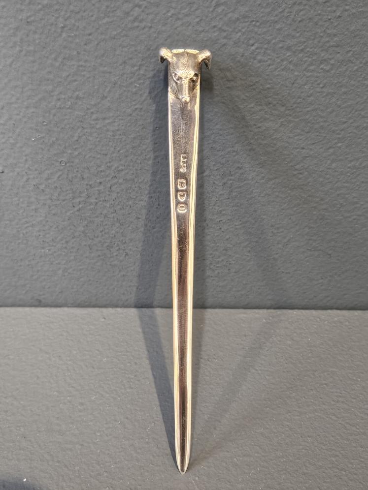 Silver Greyhound Book Mark - Image 1