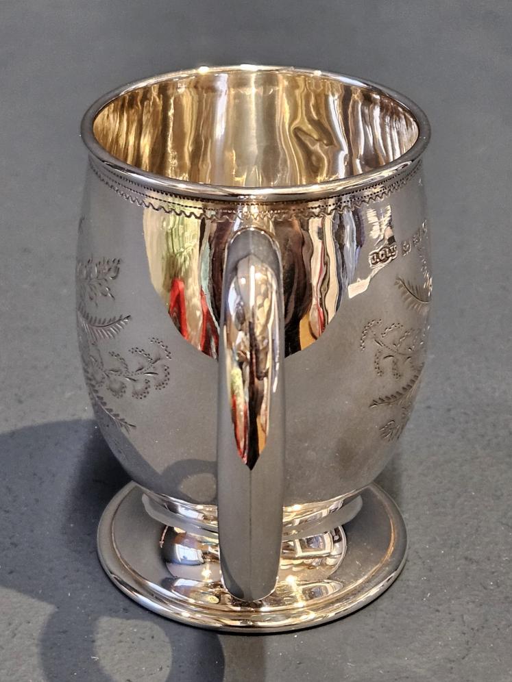 George V Floral Engraved Silver Mug - Image 7