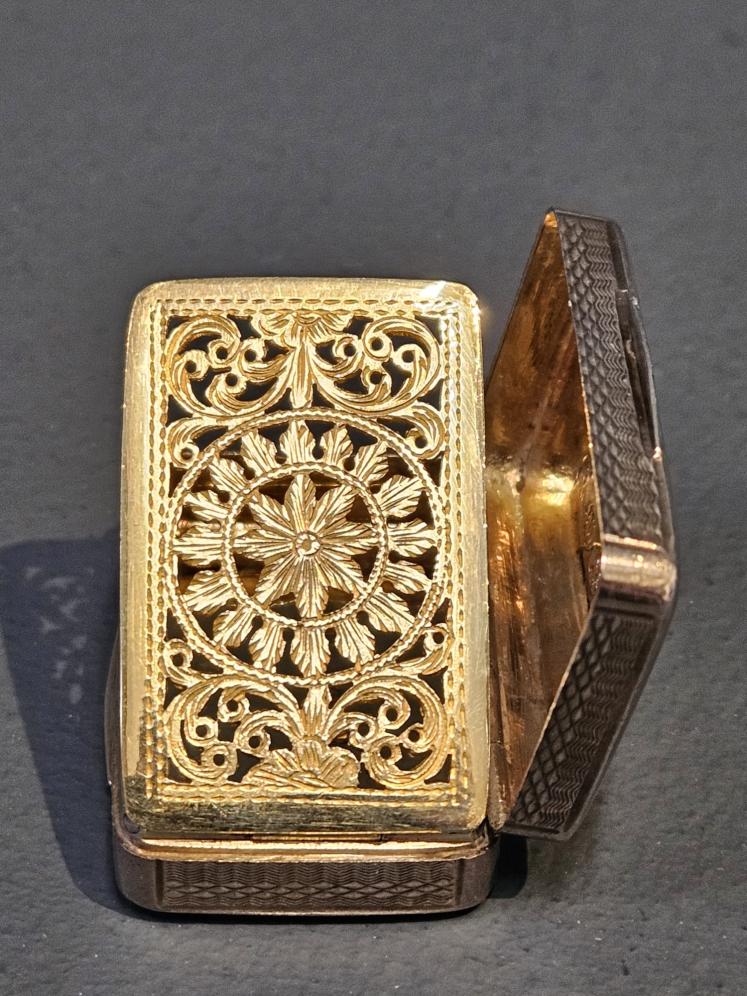 Fine Quality George III Silver Vinaigrette - Image 6