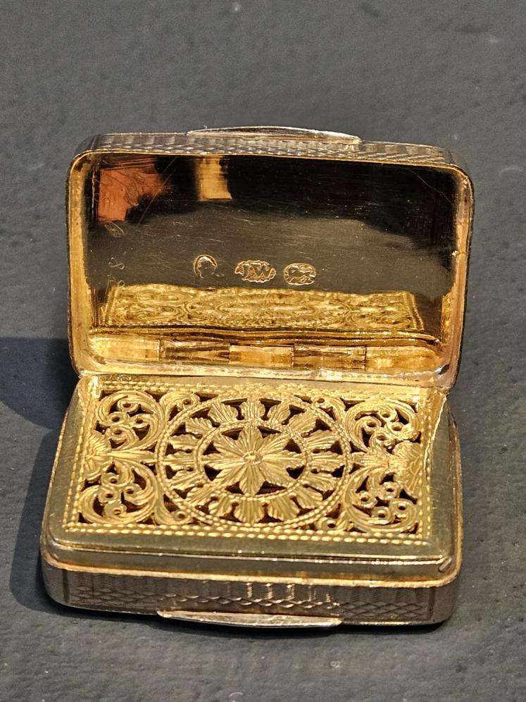 Fine Quality George III Silver Vinaigrette - Image 5