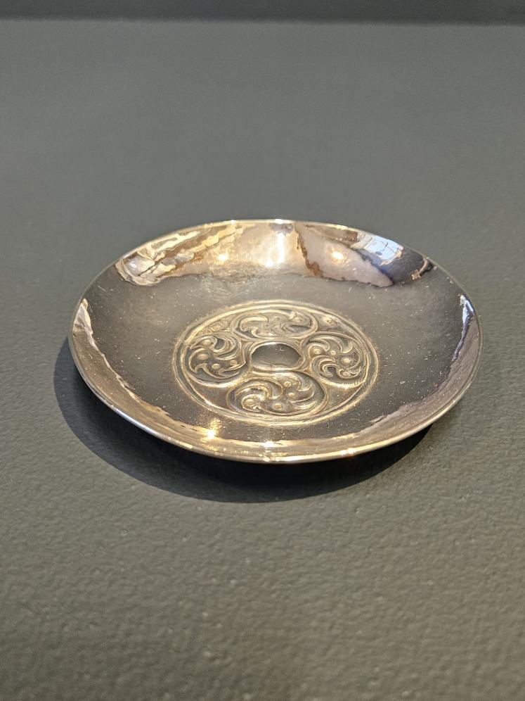 Edwardian Arts and Crafts Silver Trinket Dish - Image 1