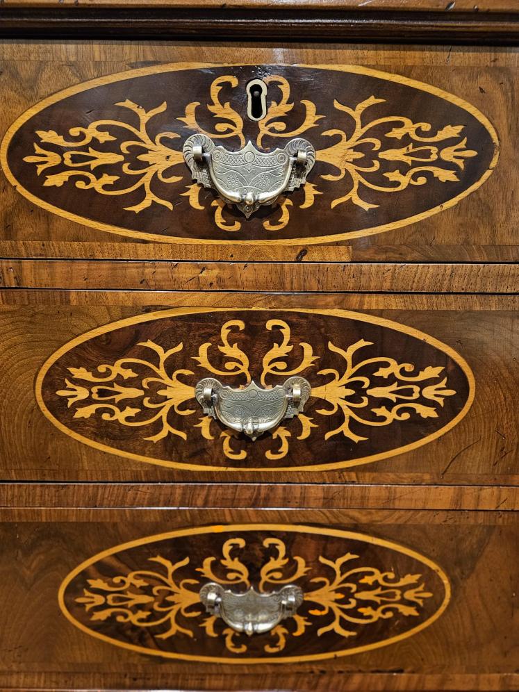 George III Inlaid Walnut Chest of Drawers - Image 4