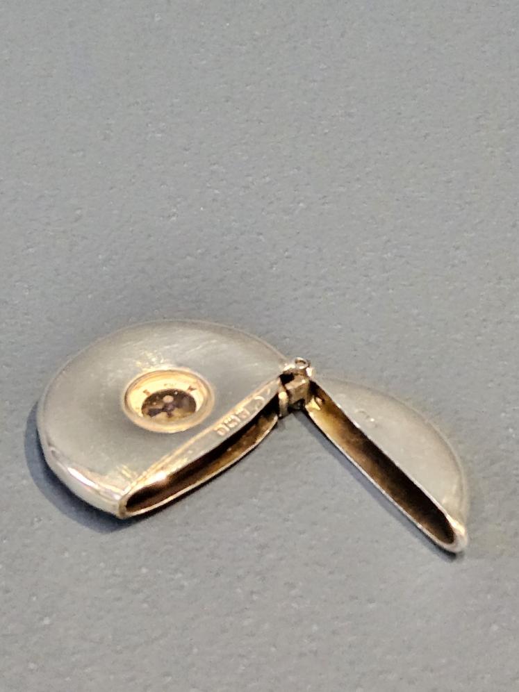 Silver Doughnut Vesta with Inset Compass  - Image 6