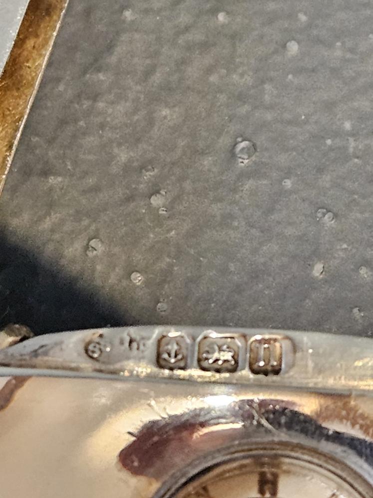 Silver Doughnut Vesta with Inset Compass  - Image 3
