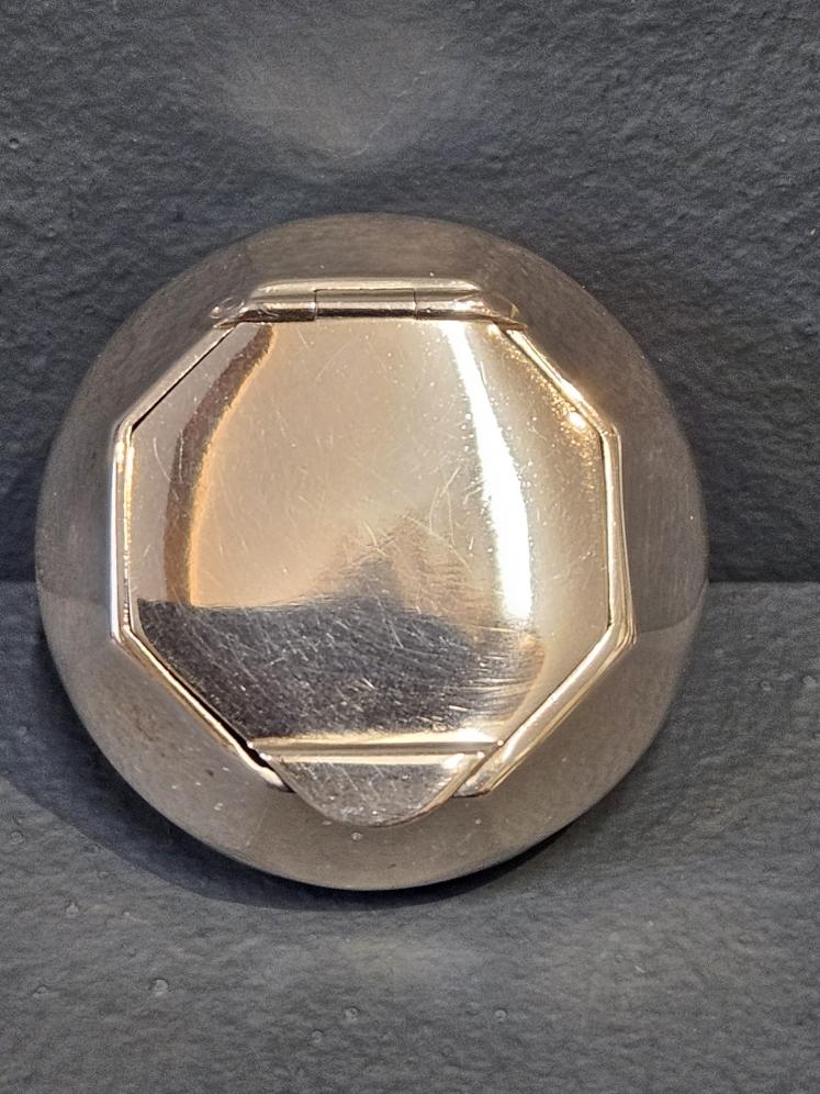 Unusual Victorian Octagonal Pill Box by George Unite - Image 5