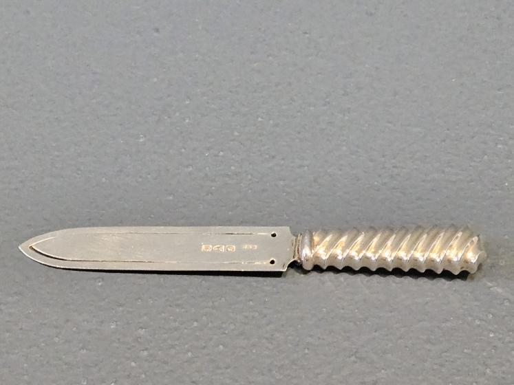 Victorian Chester Silver Spiral Handle Bookmark - Image 2