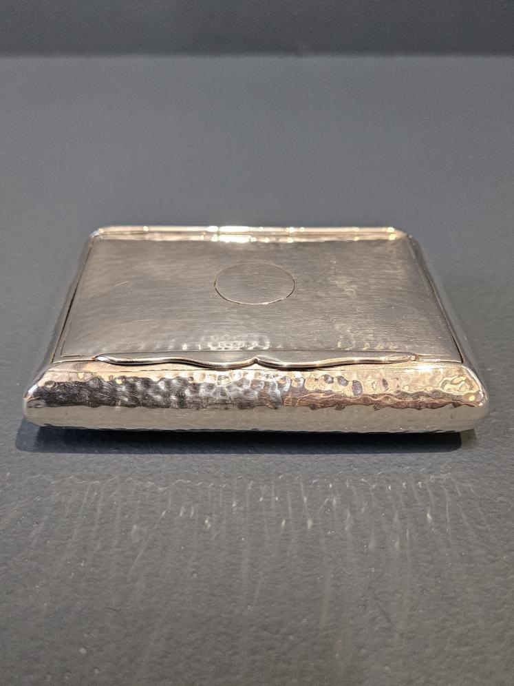 Unusual Planished Silver Tobacco and Cheroot Case By Wm Comyns - Image 1