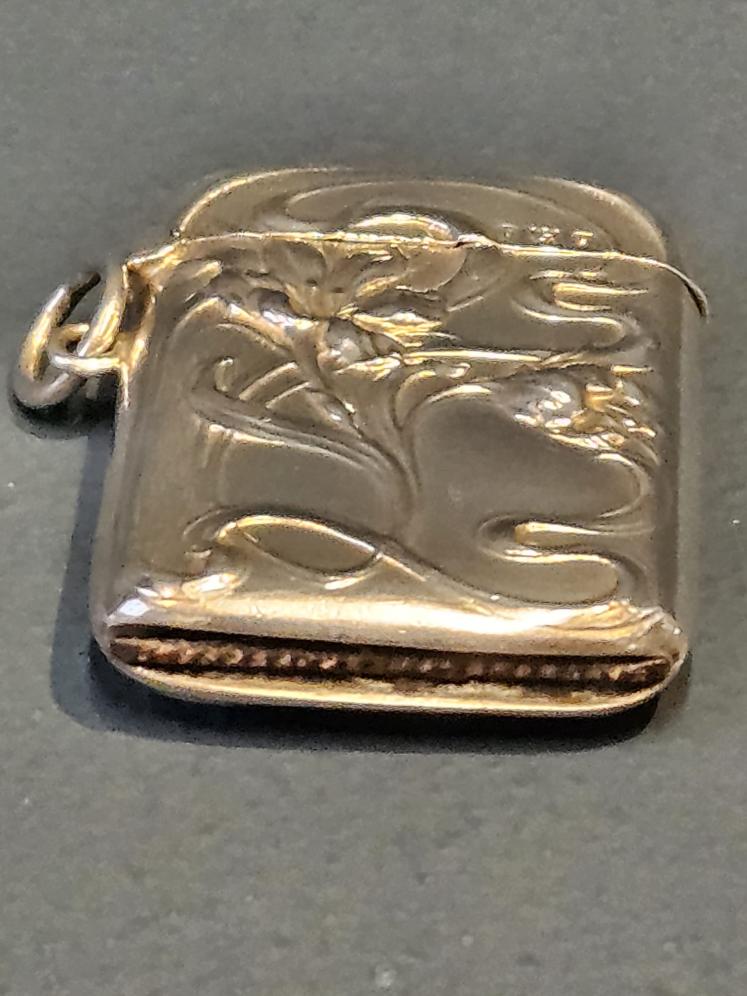 Art Nouveau Silver Vesta Case - Image 5