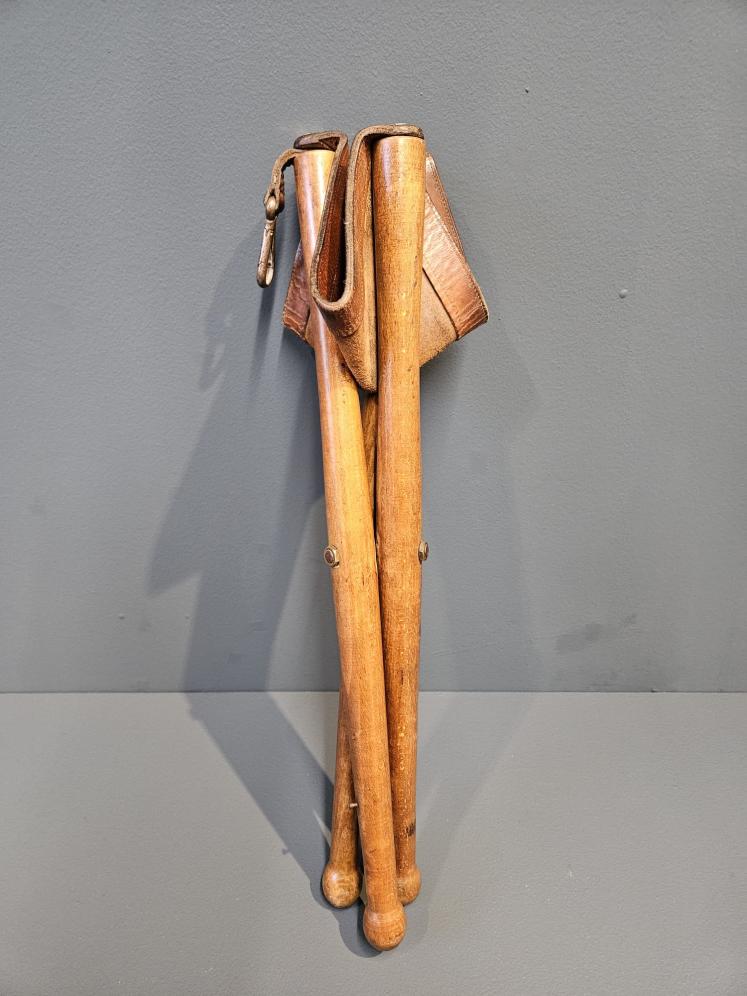 Arts and Crafts Folding Campaign Stool - Image 5