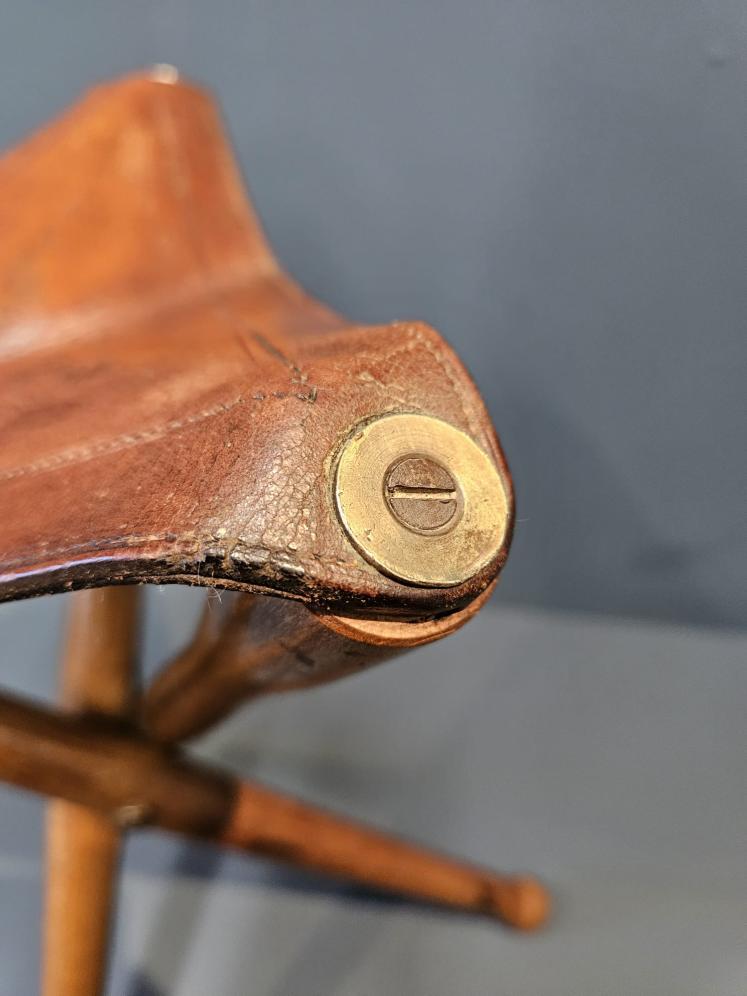 Arts and Crafts Folding Campaign Stool - Image 2