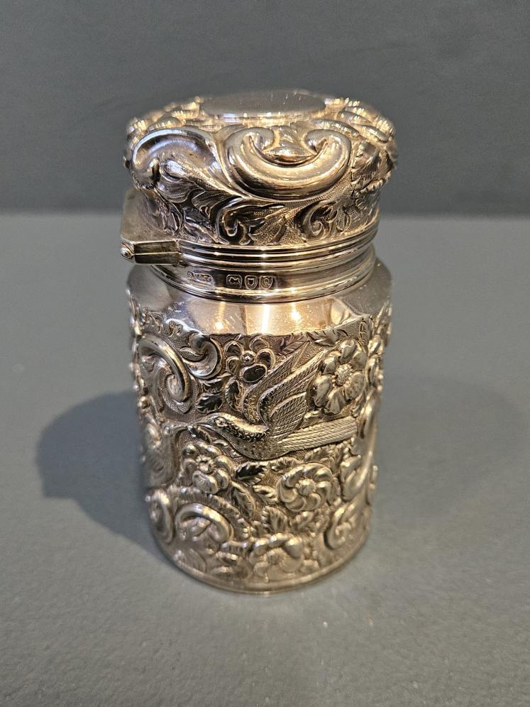 Victorian Silver Cologne Bottle by Sampson Mordan  - Image 4