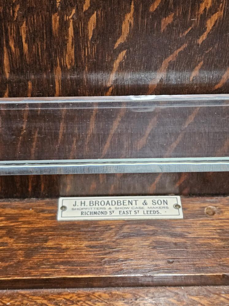 Edwardian Oak Wall Mounted Opticians Cabinet - Image 6