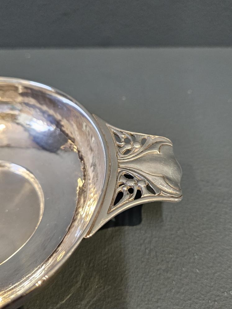 Fine Quality Edwardian Silver Quaich - Image 3