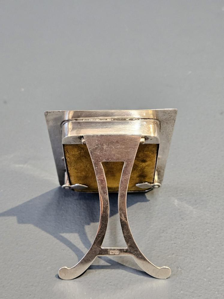 Small Plain Silver Photo Frame - Image 5