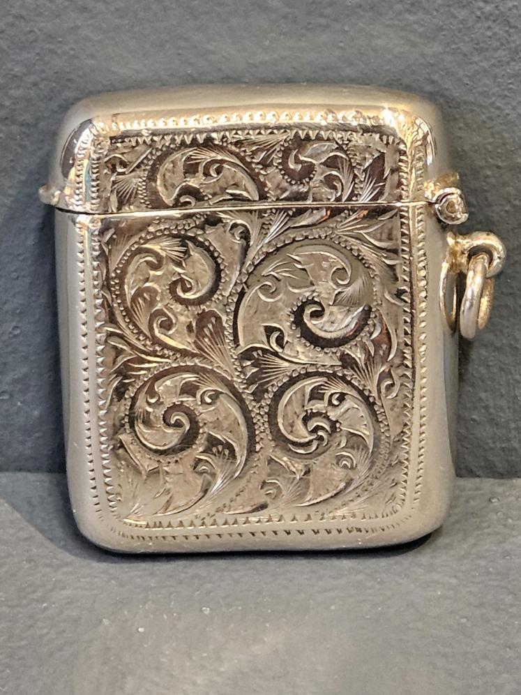 Unusual Edwardian Silver Ace of Spades Vesta Case - Image 2
