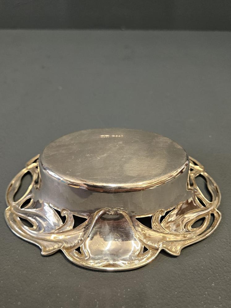 Fine Quality Edwardian Silver Art Nouveau Dish - Image 3