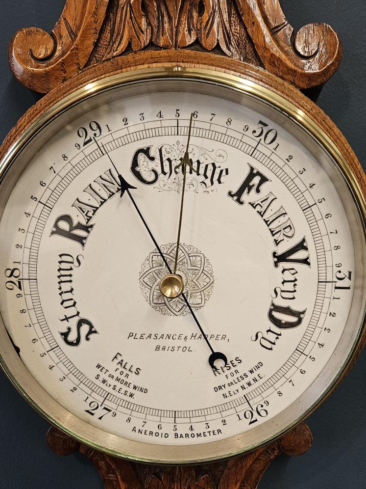 Victorian Carved Oak Bristol Banjo Barometer  - Image 5