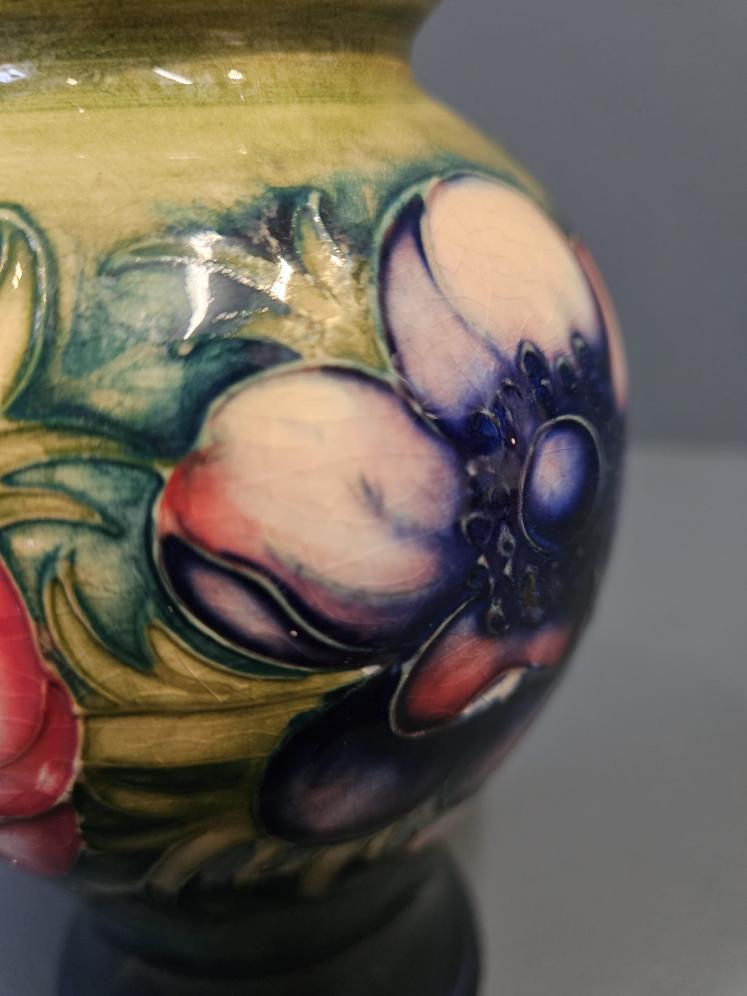 Early Moorcroft Anemone Vase  - Image 2