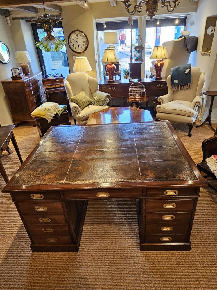 Large Victorian Oak Partners Desk with Campaign Handles - Image 2